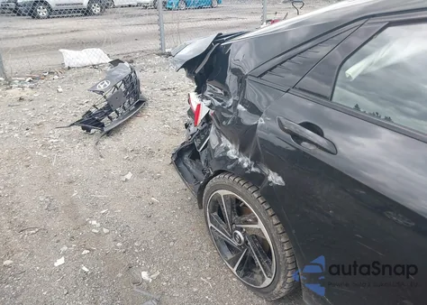 2021 Hyundai Elantra N Line z USA, uszkodzony, nr VIN KMHLR4AF1MU190365